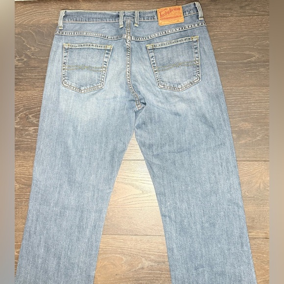 Lucky Brand Light Blue Straight Leg Jeans - Picture 4 of 11